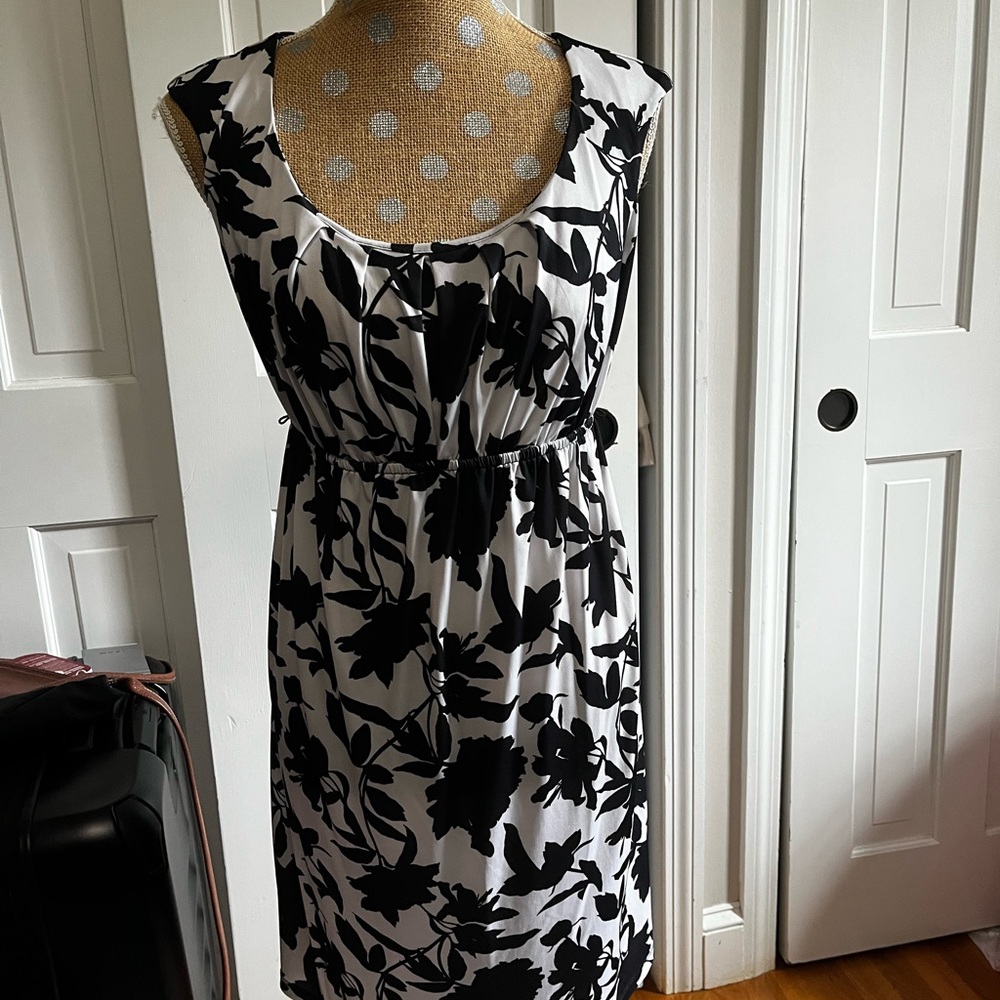 Motherhood Maternity Black and White Floral Midi Dress